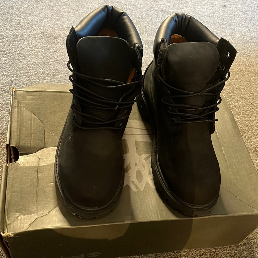 Youth size 3 black timberland boots